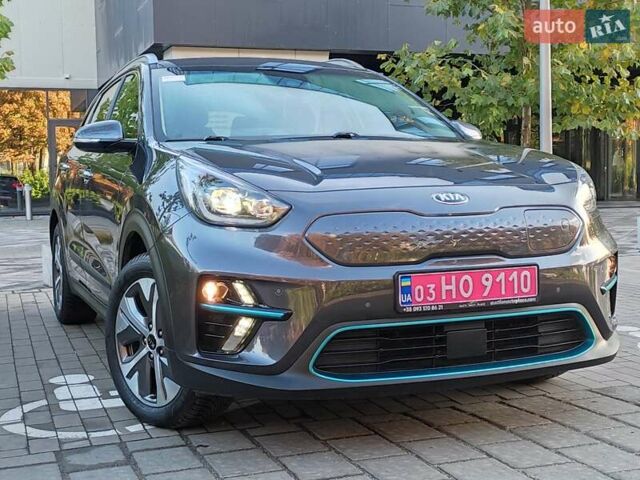 Киа Niro 2020 в Ровно на Automoto.ua Серый Киа Niro, объемом двигателя 0 л и пробегом 125 тыс. км за 19850 $, фото 33 на Automoto.ua