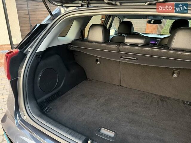 Сірий Кіа Niro, об'ємом двигуна 0 л та пробігом 118 тис. км за 20499 $, фото 95 на Automoto.ua