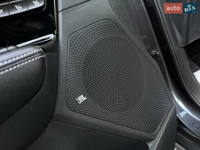 Сірий Кіа Niro, об'ємом двигуна 0 л та пробігом 70 тис. км за 19999 $, фото 47 на Automoto.ua