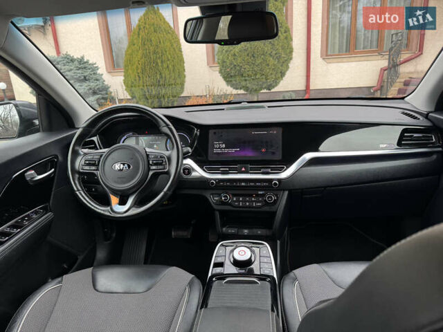 Серый Киа Niro, объемом двигателя 0 л и пробегом 158 тыс. км за 17750 $, фото 68 на Automoto.ua
