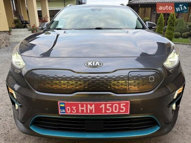 Киа Niro 2020 в Львове на Automoto.ua Серый Киа Niro, объемом двигателя 0 л и пробегом 136 тыс. км за 17950 $, фото 11 на Automoto.ua
