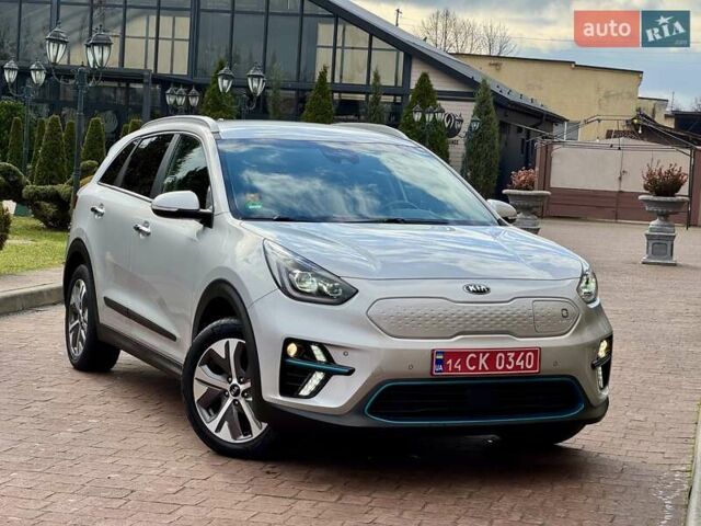 Сірий Кіа Niro, об'ємом двигуна 0 л та пробігом 118 тис. км за 19300 $, фото 43 на Automoto.ua