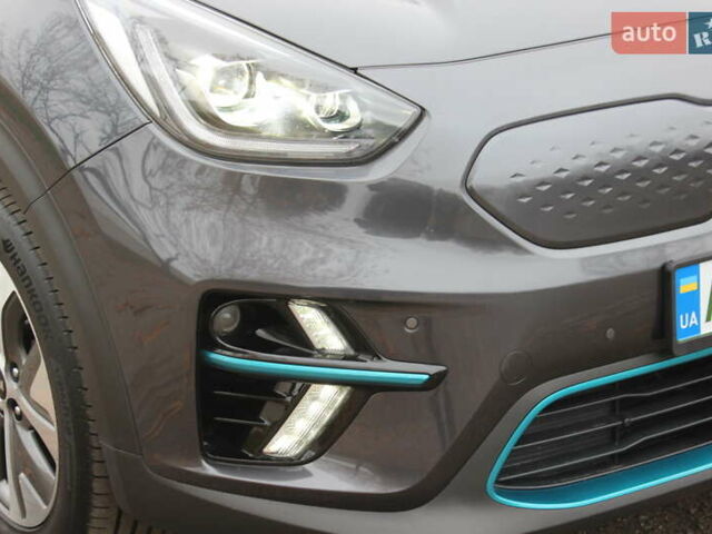 Сірий Кіа Niro, об'ємом двигуна 0 л та пробігом 74 тис. км за 19990 $, фото 15 на Automoto.ua