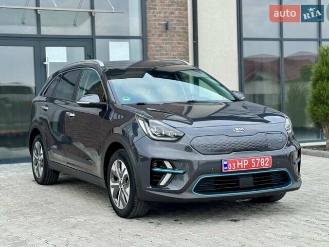 Серый Киа Niro, объемом двигателя 0 л и пробегом 150 тыс. км за 18500 $, фото 17 на Automoto.ua