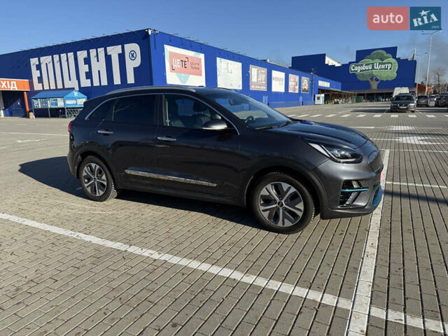 Сірий Кіа Niro, об'ємом двигуна 0 л та пробігом 87 тис. км за 18500 $, фото 12 на Automoto.ua
