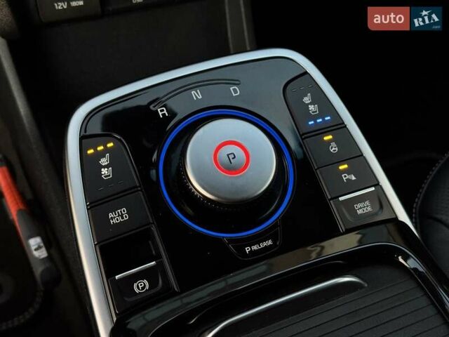 Сірий Кіа Niro, об'ємом двигуна 0 л та пробігом 135 тис. км за 17500 $, фото 50 на Automoto.ua