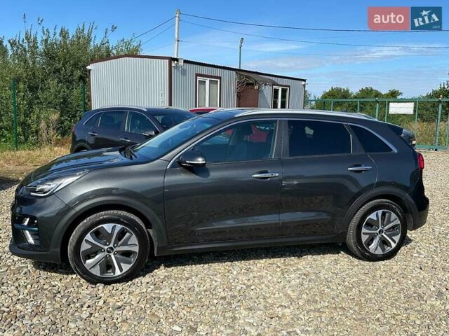Серый Киа Niro, объемом двигателя 0 л и пробегом 97 тыс. км за 23200 $, фото 18 на Automoto.ua