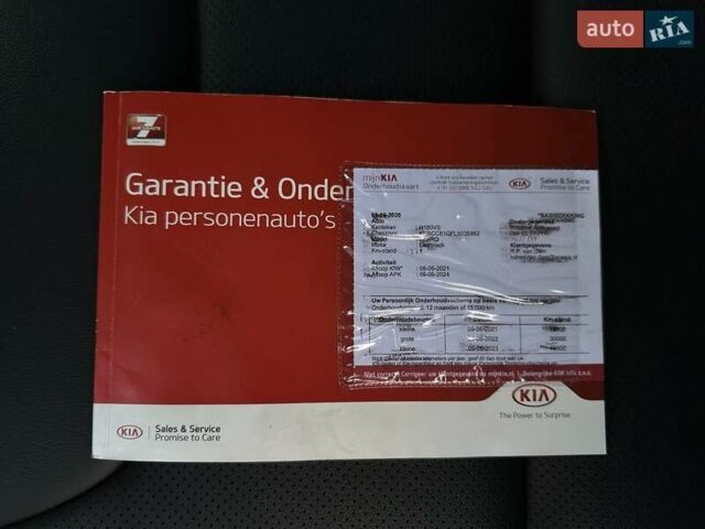Сірий Кіа Niro, об'ємом двигуна 0 л та пробігом 97 тис. км за 22600 $, фото 42 на Automoto.ua