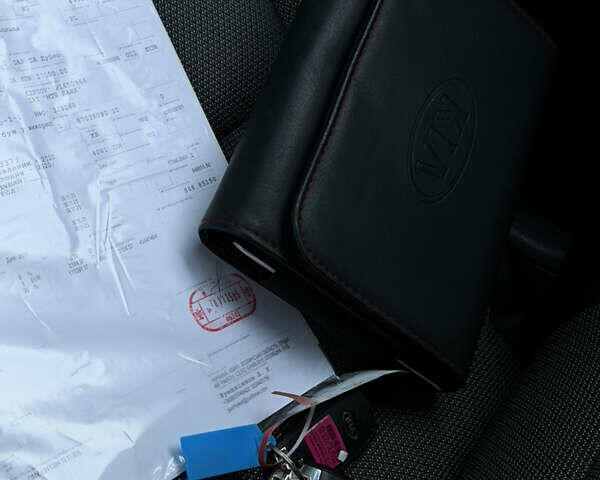 Серый Киа Niro, объемом двигателя 0 л и пробегом 164 тыс. км за 17550 $, фото 63 на Automoto.ua