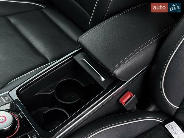 Серый Киа Niro, объемом двигателя 0 л и пробегом 150 тыс. км за 18500 $, фото 47 на Automoto.ua
