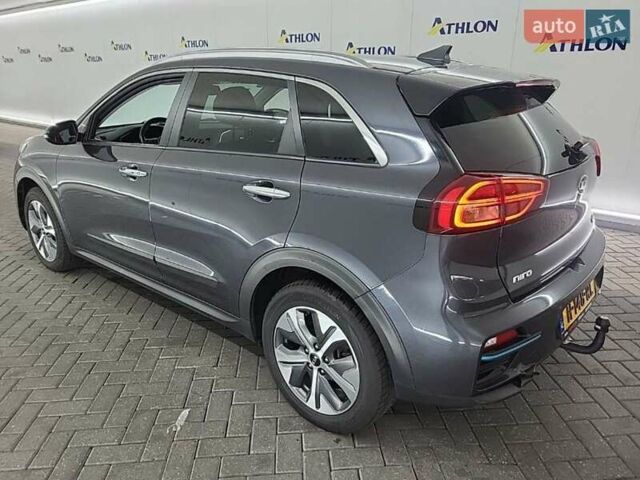 Серый Киа Niro, объемом двигателя 0 л и пробегом 160 тыс. км за 18950 $, фото 9 на Automoto.ua