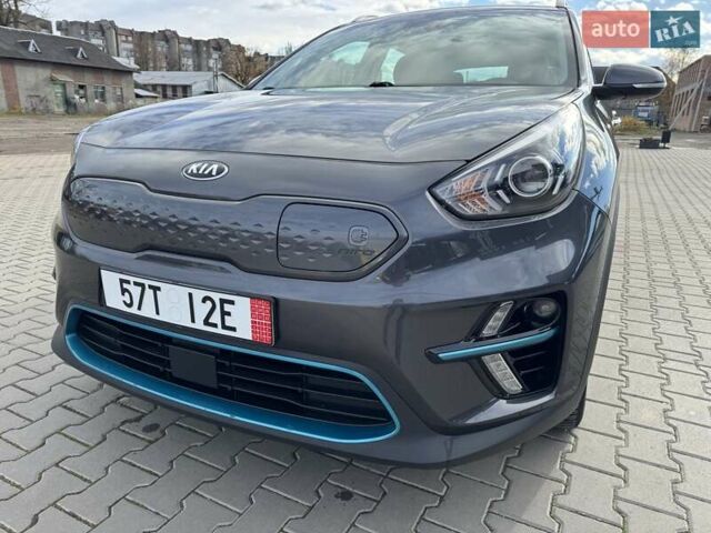 Серый Киа Niro, объемом двигателя 0 л и пробегом 149 тыс. км за 18200 $, фото 5 на Automoto.ua