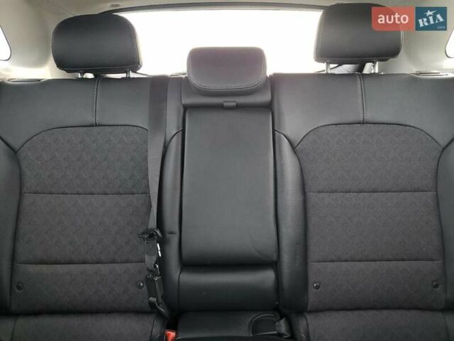 Серый Киа Niro, объемом двигателя 1.6 л и пробегом 57 тыс. км за 3300 $, фото 9 на Automoto.ua