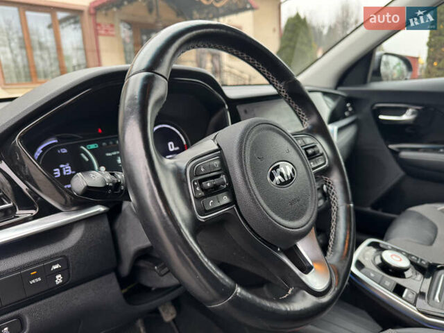 Серый Киа Niro, объемом двигателя 0 л и пробегом 158 тыс. км за 17750 $, фото 43 на Automoto.ua