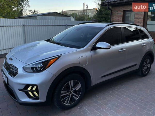 Серый Киа Niro, объемом двигателя 1.58 л и пробегом 67 тыс. км за 22600 $, фото 9 на Automoto.ua