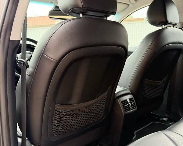 Сірий Кіа Niro, об'ємом двигуна 0 л та пробігом 71 тис. км за 21999 $, фото 63 на Automoto.ua