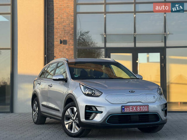 Серый Киа Niro, объемом двигателя 0 л и пробегом 139 тыс. км за 17699 $, фото 58 на Automoto.ua