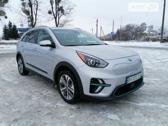 Сірий Кіа Niro, об'ємом двигуна 0 л та пробігом 47 тис. км за 24300 $, фото 7 на Automoto.ua