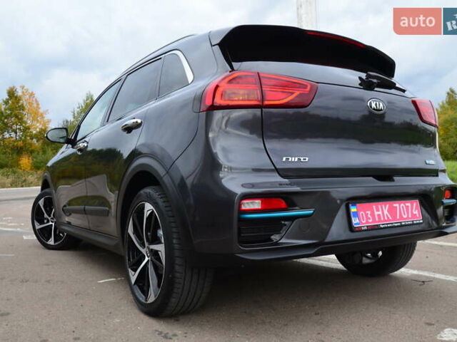 Серый Киа Niro, объемом двигателя 0 л и пробегом 77 тыс. км за 19950 $, фото 26 на Automoto.ua
