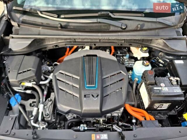 Сірий Кіа Niro, об'ємом двигуна 0 л та пробігом 126 тис. км за 20900 $, фото 36 на Automoto.ua