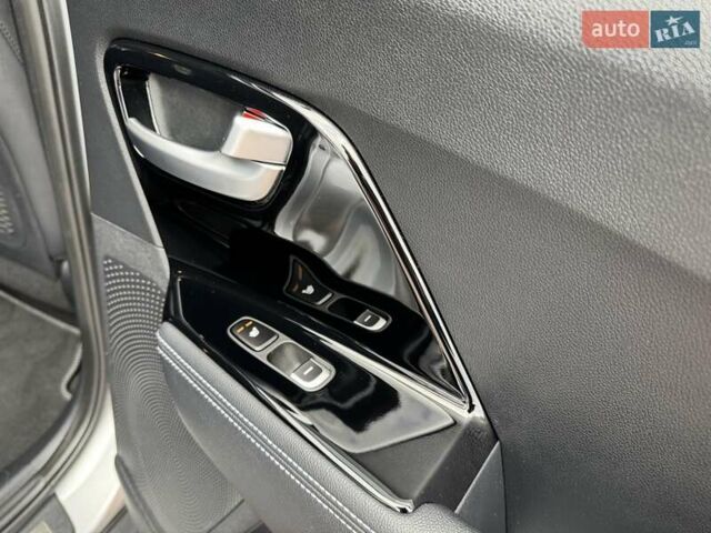 Сірий Кіа Niro, об'ємом двигуна 0 л та пробігом 118 тис. км за 19300 $, фото 116 на Automoto.ua