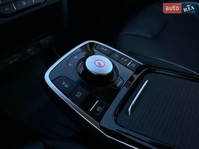 Сірий Кіа Niro, об'ємом двигуна 0 л та пробігом 58 тис. км за 23400 $, фото 69 на Automoto.ua