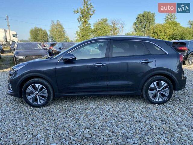 Сірий Кіа Niro, об'ємом двигуна 0 л та пробігом 88 тис. км за 22500 $, фото 12 на Automoto.ua