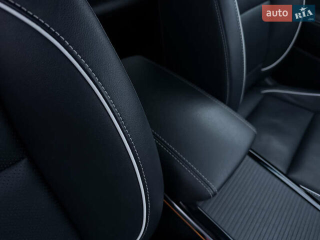 Серый Киа Niro, объемом двигателя 0 л и пробегом 159 тыс. км за 19800 $, фото 12 на Automoto.ua