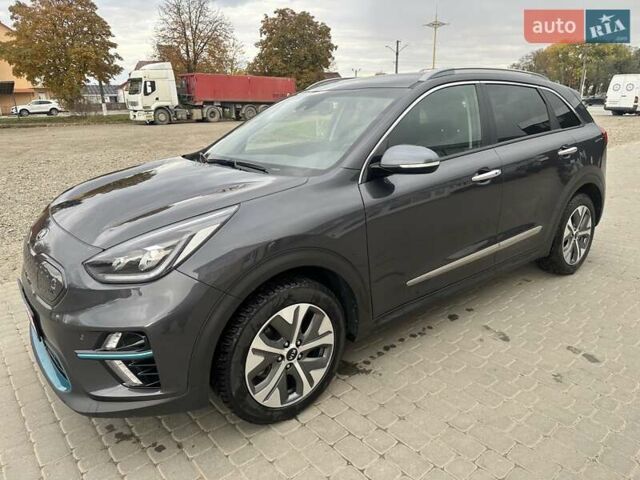 Серый Киа Niro, объемом двигателя 0 л и пробегом 117 тыс. км за 19700 $, фото 8 на Automoto.ua