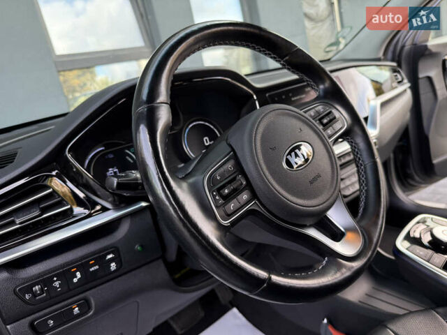Сірий Кіа Niro, об'ємом двигуна 0 л та пробігом 70 тис. км за 19999 $, фото 50 на Automoto.ua