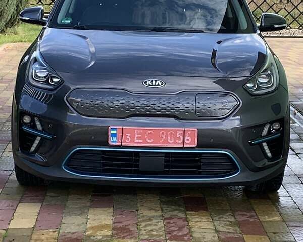 Сірий Кіа Niro, об'ємом двигуна 0 л та пробігом 73 тис. км за 18900 $, фото 1 на Automoto.ua