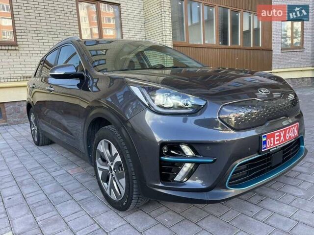 Серый Киа Niro, объемом двигателя 0 л и пробегом 125 тыс. км за 19250 $, фото 31 на Automoto.ua