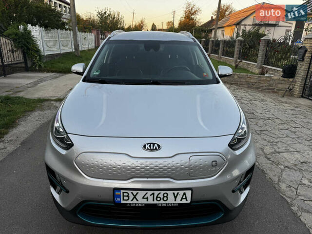 Сірий Кіа Niro, об'ємом двигуна 0 л та пробігом 120 тис. км за 22200 $, фото 1 на Automoto.ua