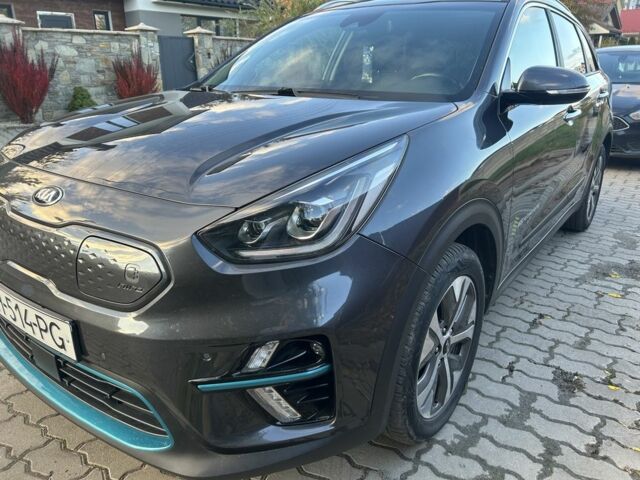 Кіа Niro 2020 у Хмельницькому на Automoto.ua Сірий Кіа Niro, об'ємом двигуна 0 л та пробігом 124 тис. км за 18390 $, фото 5 на Automoto.ua