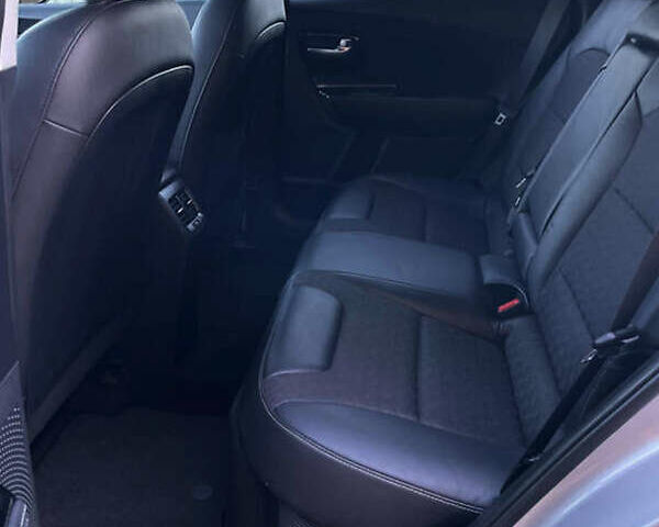 Серый Киа Niro, объемом двигателя 1.58 л и пробегом 67 тыс. км за 22600 $, фото 23 на Automoto.ua