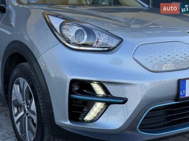 Кіа Niro 2020 у Чернівцях на Automoto.ua Сірий Кіа Niro, об'ємом двигуна 0 л та пробігом 12 тис. км за 19100 $, фото 21 на Automoto.ua