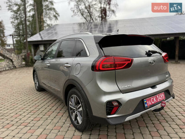 Киа Niro 2020 в Калуше на Automoto.ua Серый Киа Niro, объемом двигателя 1.58 л и пробегом 102 тыс. км за 19600 $, фото 19 на Automoto.ua