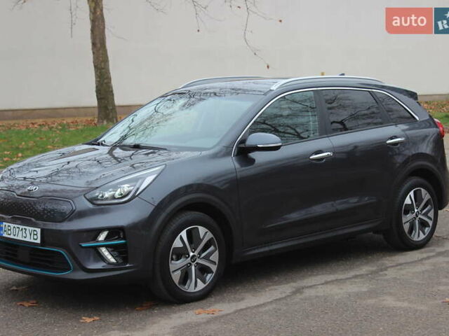 Сірий Кіа Niro, об'ємом двигуна 0 л та пробігом 74 тис. км за 19990 $, фото 4 на Automoto.ua