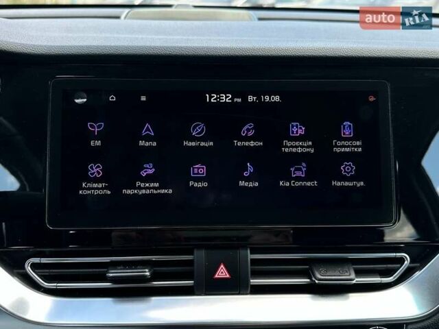 Сірий Кіа Niro, об'ємом двигуна 0 л та пробігом 97 тис. км за 22600 $, фото 36 на Automoto.ua