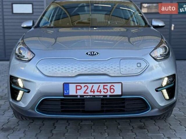 Кіа Niro 2020 у Чернівцях на Automoto.ua Сірий Кіа Niro, об'ємом двигуна 0 л та пробігом 12 тис. км за 19100 $, фото 7 на Automoto.ua