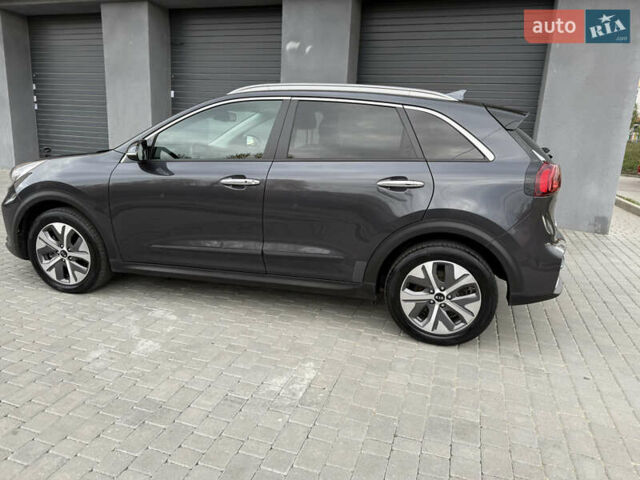 Кіа Niro 2020 у Вінниці на Automoto.ua Сірий Кіа Niro, об'ємом двигуна 0 л та пробігом 157 тис. км за 19500 $, фото 5 на Automoto.ua