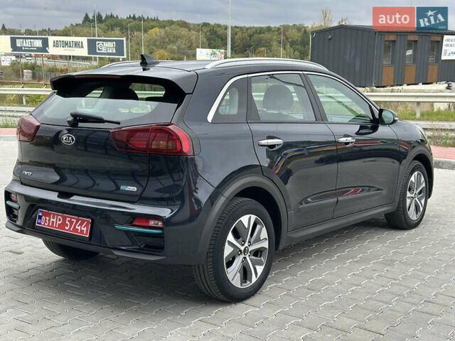 Серый Киа Niro, объемом двигателя 0 л и пробегом 128 тыс. км за 19400 $, фото 9 на Automoto.ua