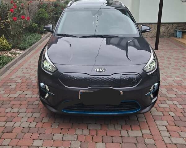 Серый Киа Niro, объемом двигателя 0 л и пробегом 89 тыс. км за 20500 $, фото 6 на Automoto.ua