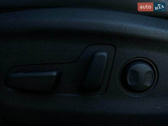 Сірий Кіа Niro, об'ємом двигуна 0 л та пробігом 58 тис. км за 23400 $, фото 36 на Automoto.ua