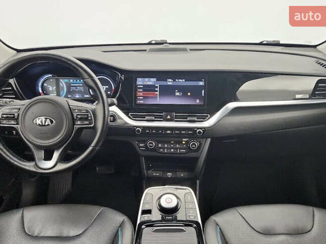 Киа Niro 2020 в Львове на Automoto.ua Серый Киа Niro, объемом двигателя 0 л и пробегом 63 тыс. км за 13500 $, фото 8 на Automoto.ua