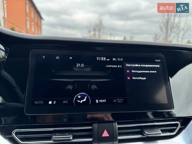 Сірий Кіа Niro, об'ємом двигуна 0 л та пробігом 118 тис. км за 19300 $, фото 95 на Automoto.ua