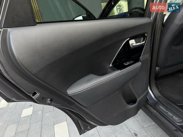 Сірий Кіа Niro, об'ємом двигуна 0 л та пробігом 70 тис. км за 19999 $, фото 56 на Automoto.ua