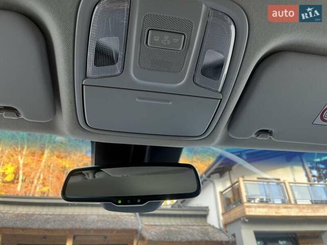 Серый Киа Niro, объемом двигателя 0 л и пробегом 72 тыс. км за 19750 $, фото 56 на Automoto.ua