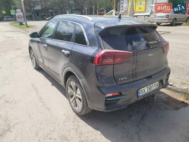 Серый Киа Niro, объемом двигателя 0 л и пробегом 160 тыс. км за 18950 $, фото 12 на Automoto.ua