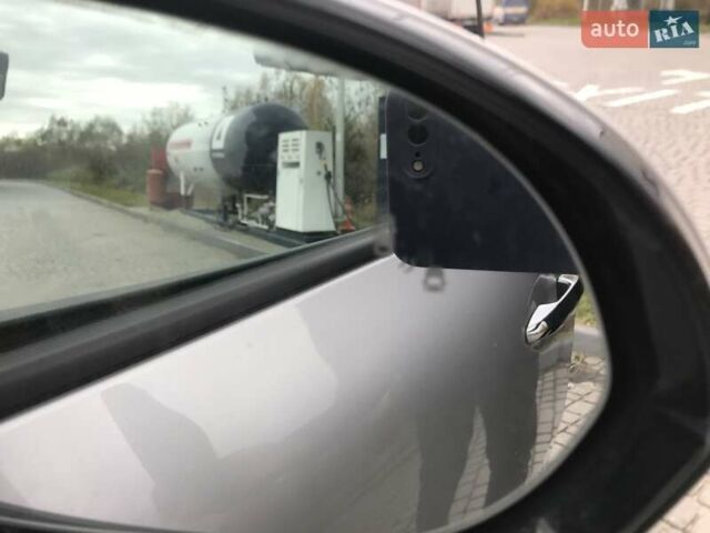 Серый Киа Niro, объемом двигателя 0 л и пробегом 90 тыс. км за 19900 $, фото 34 на Automoto.ua